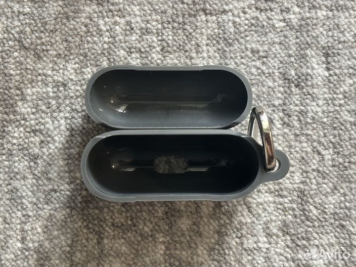 Чехол Spigen Silicone Fit для Apple Airpods Pro