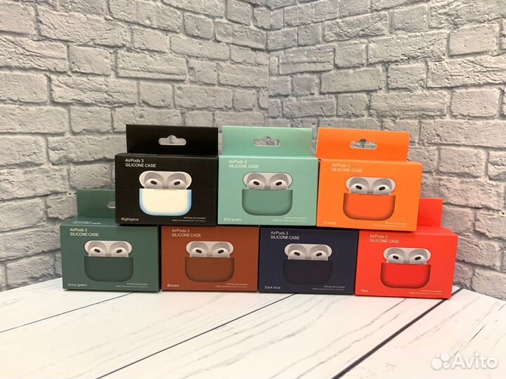 Чехол для наушников Apple AirPods