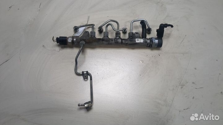 Рампа топливная Volkswagen Jetta 6, 2011