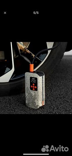 Автомобильный насос power bank 7500 MaH zeekr
