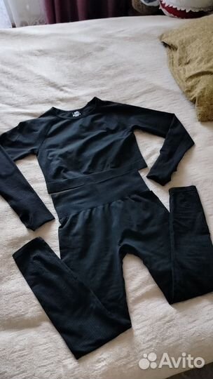 Костюм для фитнеса
