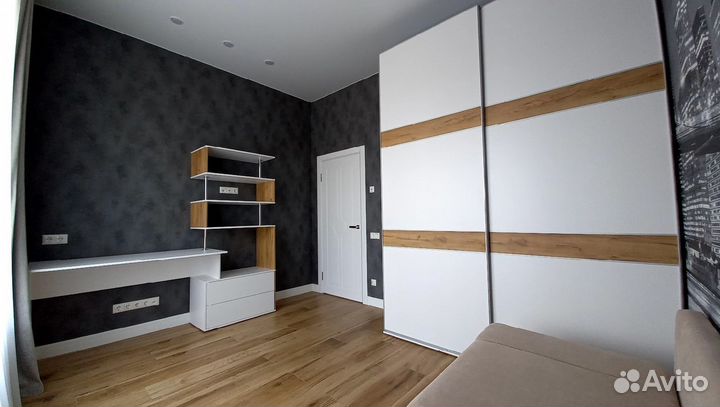 Черный шкаф