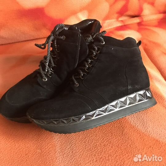 Ботинки женские