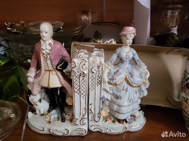 Статуэтка фарфор (букэнды)