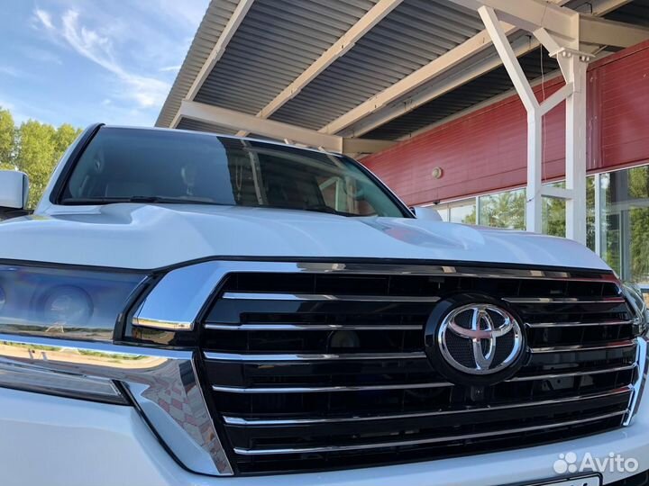 Комплект рестайлинга Тойота Ланд Крузер 200 2016