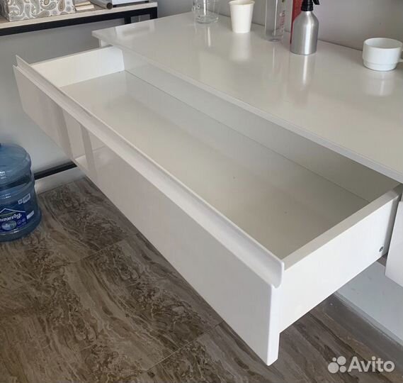 Подвесная полка