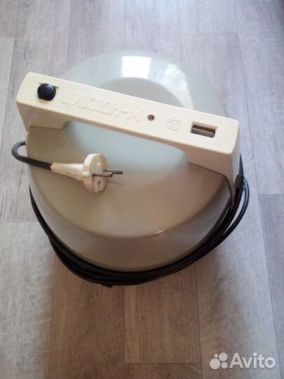 Пылесос СССР циклон М с насадками