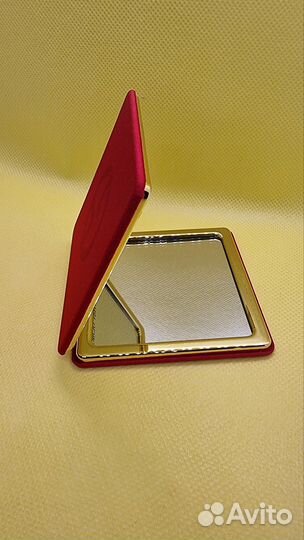 Косметическое карманное зеркало Giorgio Armani