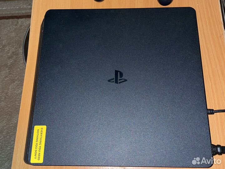 Sony PS4 slim 1tb