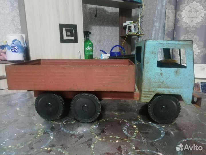 Келлекционный грузовик