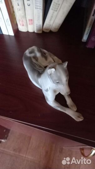 Статуэтки фарфор