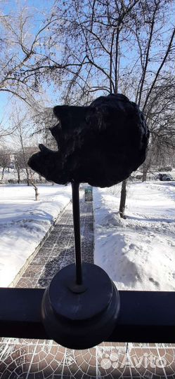 Бронзовая статуэтка