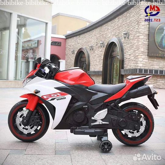 Полноприводный электромобиль машинка