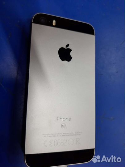 Телефон iPhone 5se 32gb