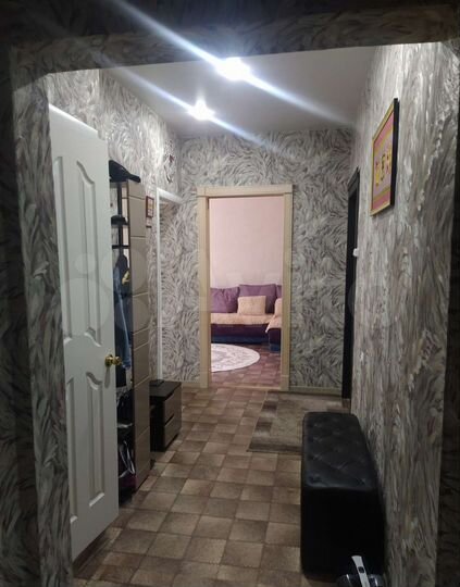 3-к. квартира, 70 м², 2/5 эт.