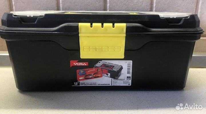 Ящик пластиковый для инструментов или рыбалки