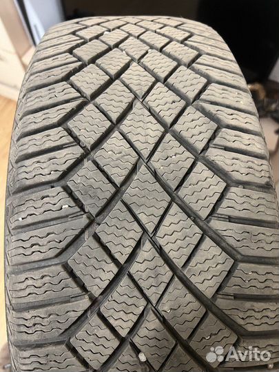 Continental ContiVikingContact 7 235/55 R18 104T