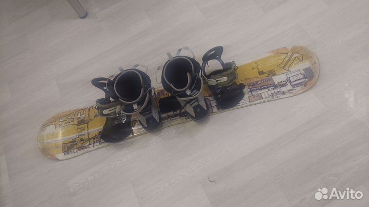 Сноуборд158см с креплением и ботинками 42размер