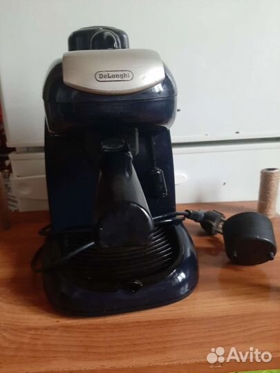 Кофеварка рожковая delonghi