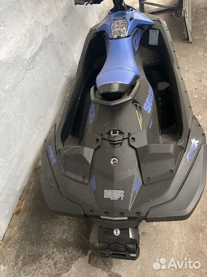 Новый BRP sea-doo spark trixx 2up IBR 2023