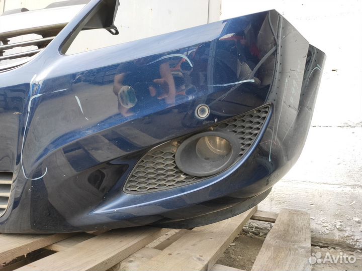 Бампер передний на Zafira B Рестайлинг Парктроник