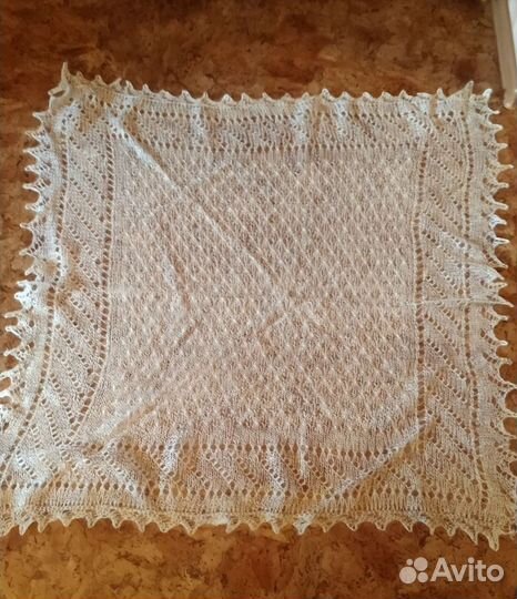 Пуховый платок паутинка