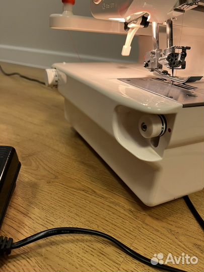 Оверлок merrylock 990cl