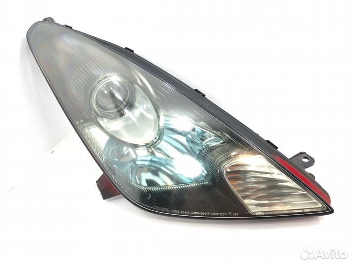 Фара правая Toyota Celica ZZT231 2zzge 2000