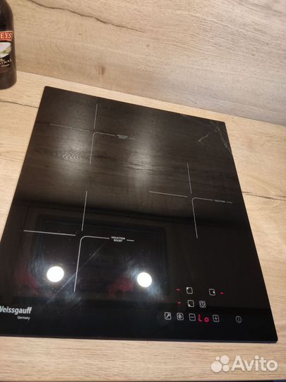 Индукционная варочная панель Weissgauff