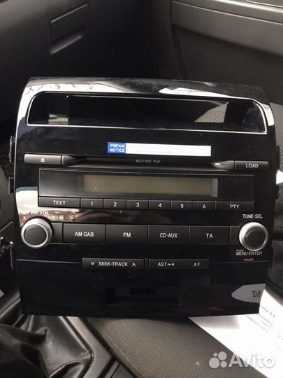 Головное штатное устройство (магнитола) Toyota LC