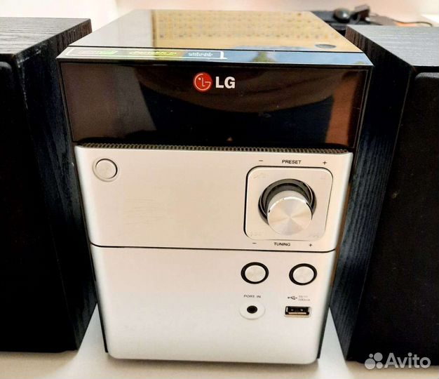 Музыкальный центр LG