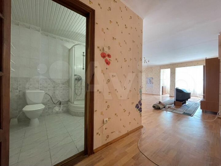 3-к. квартира, 179 м², 4/5 эт.