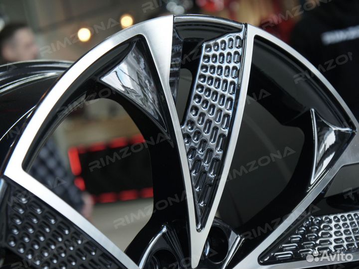 Литые диски RS7 R18 для Audi. Арт1603