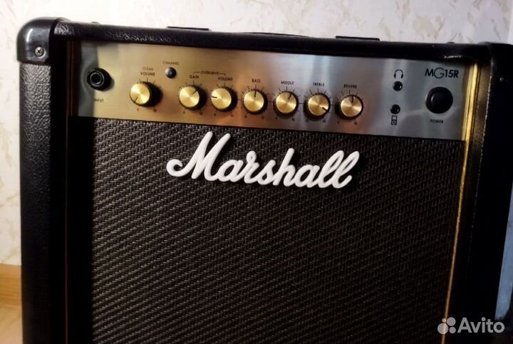 Продам комбоусилитель marshall MG15GR