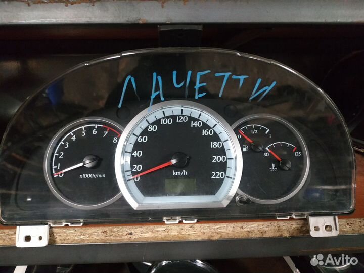 Chevrolet Lacetti панель приборов