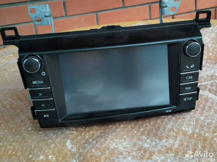 Штатная магнитола на toyta rav4 2013-2019