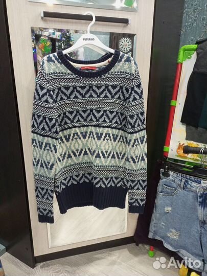 Свитер женский