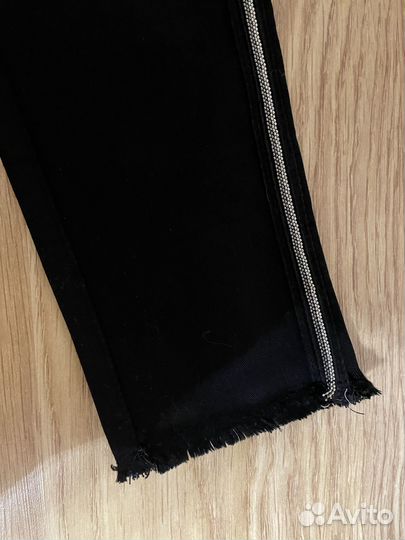 Джинсы женские