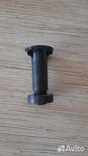 Опора мебельная регулируемая