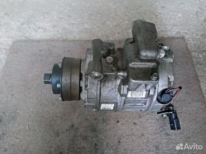 Компрессор кондиционера Audi Q7 (4L) 4E0206805Q