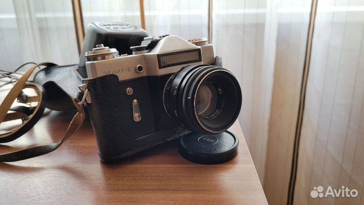 Пленочный фотоаппарат Зенит-Е