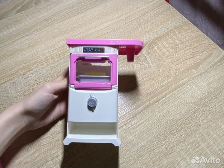 Дом для кукол с мебелью