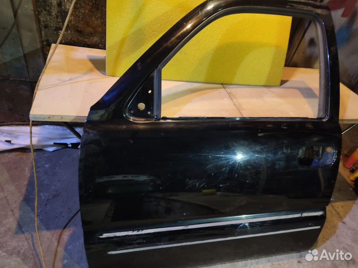 Дверь водительская Tahoe, Escalade 840