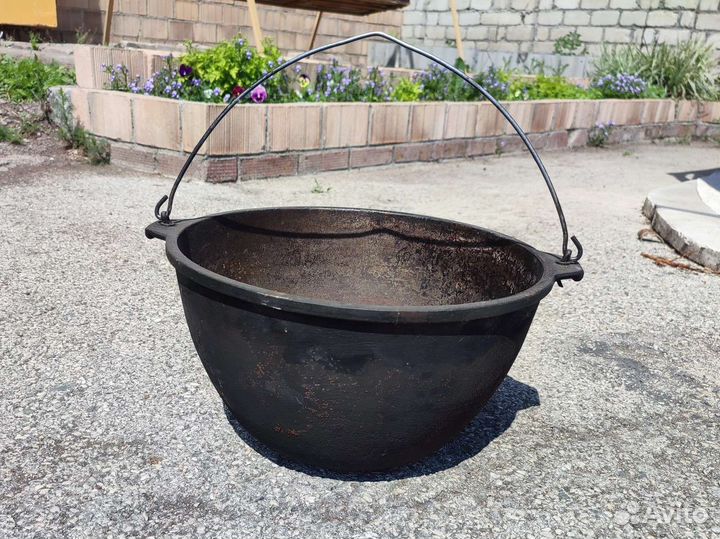 Чугунный казан с дужкой 10 литров