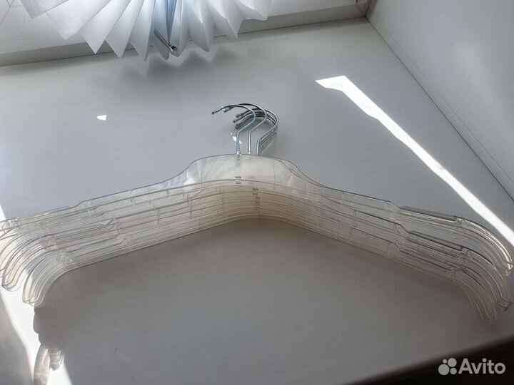 Вешалки плечики пластиковые