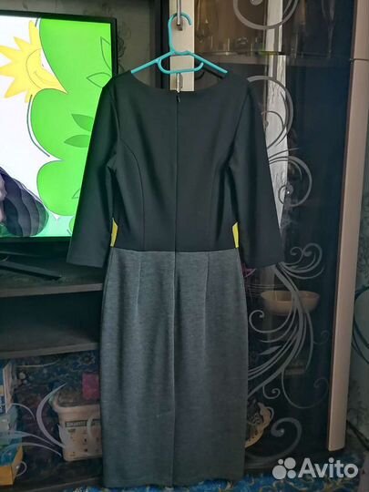 Платье женское 40-42 размера
