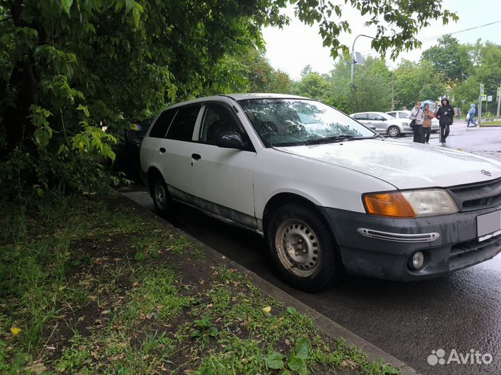 Nissan AD 1.3 AT, 1999, 199 999 км