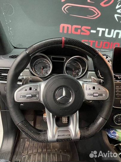 Руль Mercedes стиль 63 AMG карбон красная полоса