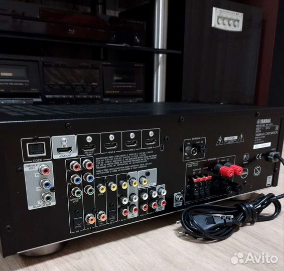 Av ресивер Yamaha RX-V 371 Bluetooth