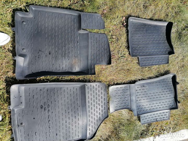 Автомобильные коврики на Kia Rio (комплект)